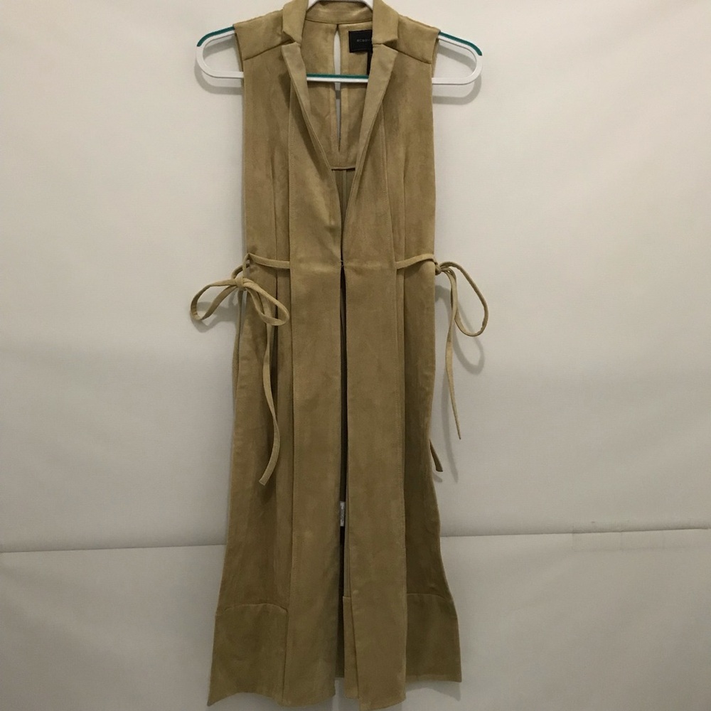 NWT BCBGMaxAzria Sleeveless Suede Duster Vest in Tan - Size XS